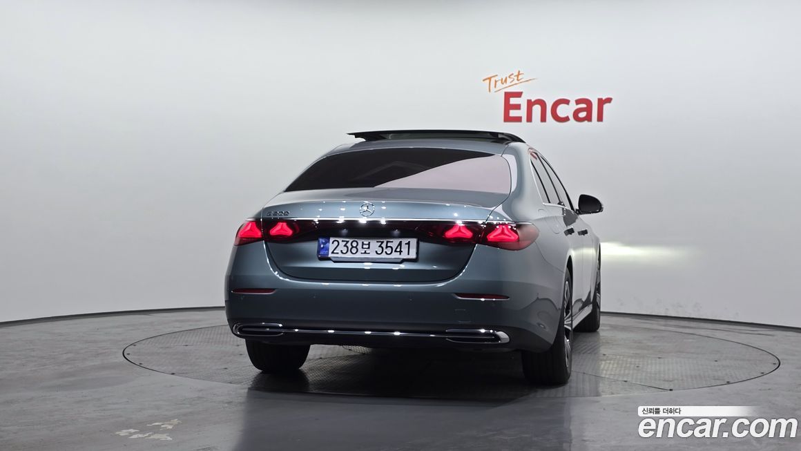 Mercedes-Benz E-Class E200 Avantgarde, 2025