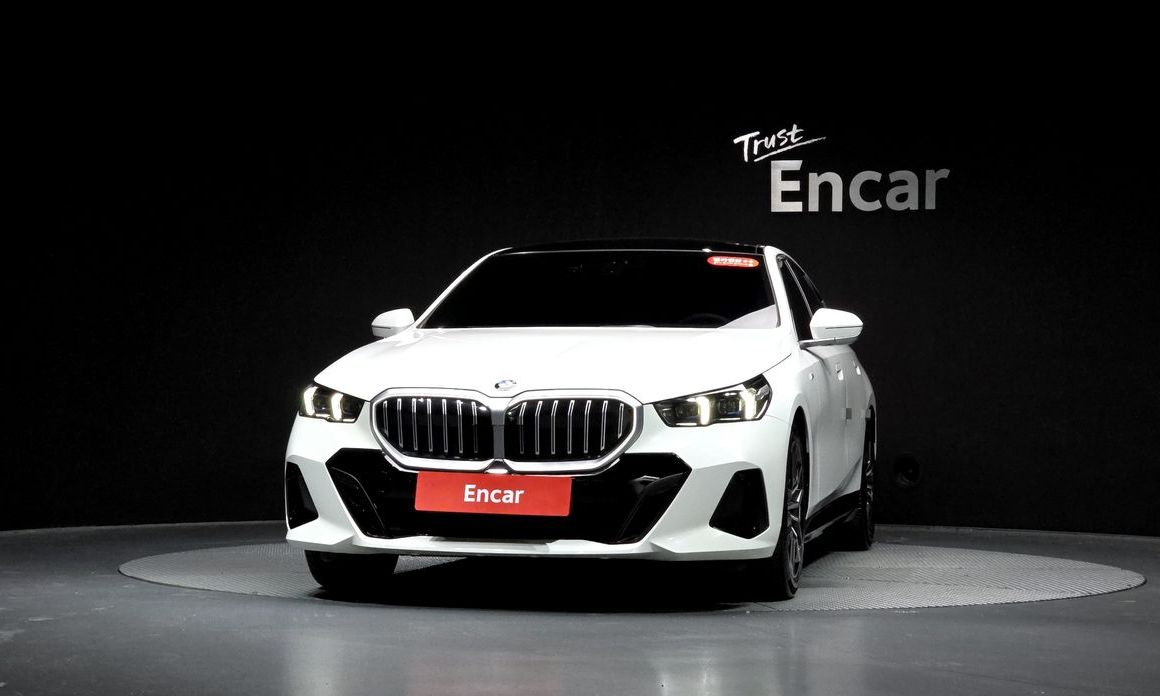 BMW 5-Series 520i M Sport, 2024