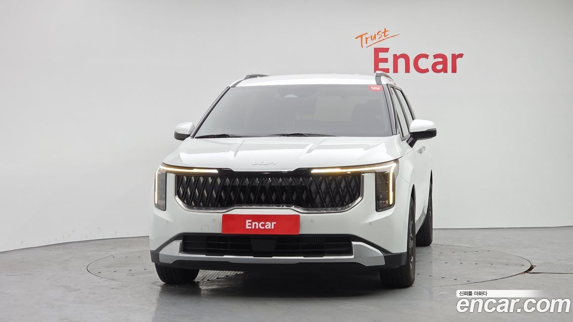 Kia Carnival 9-Seater Prestige, 2024