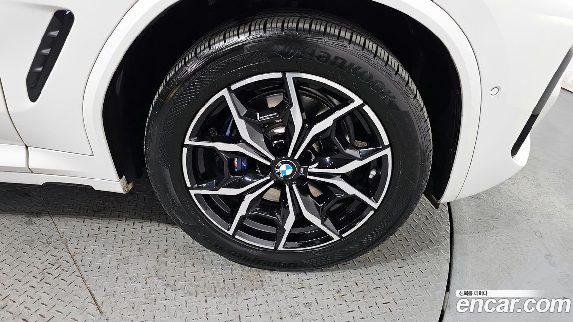 BMW X4 xDrive20i M Sport, 2022