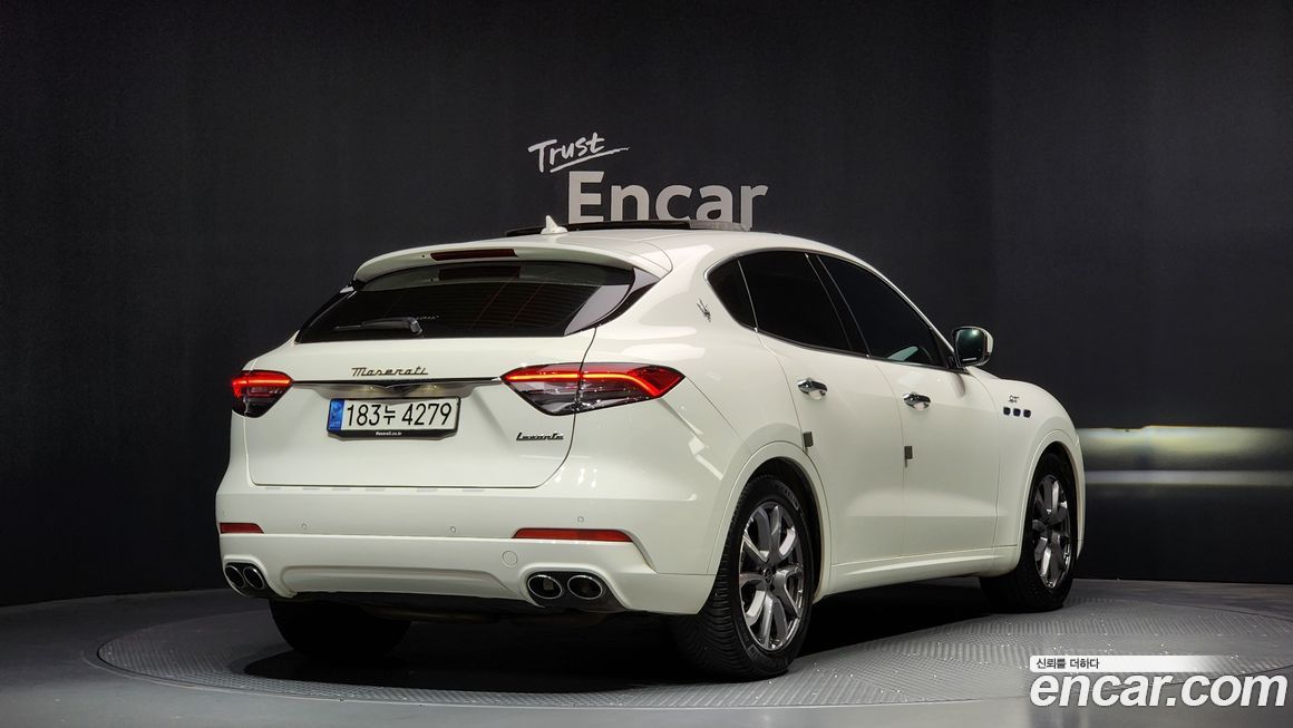 Maserati Levante 2.0 GT AWD, 2022
