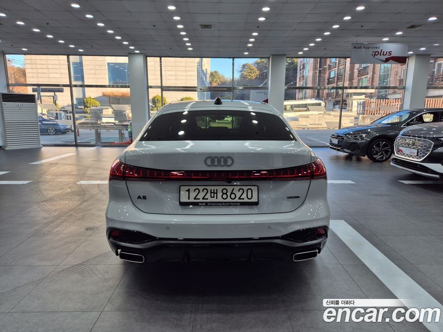 Audi A5 40 TFSI Quattro S Line, 2025