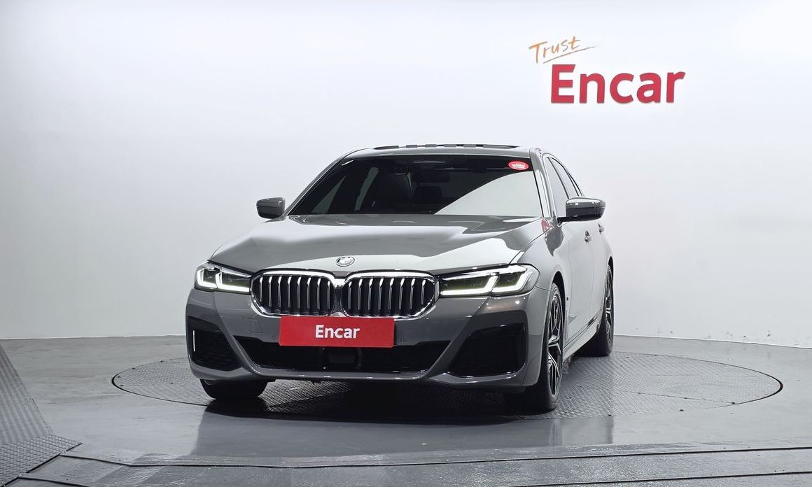BMW 5-Series 530i M Sport Package, 2022