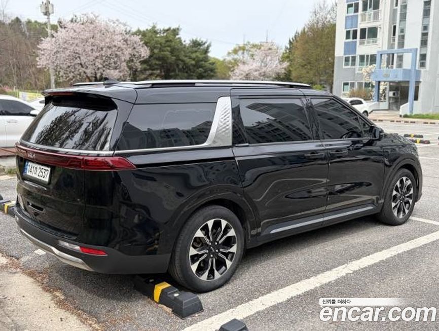 Kia Carnival 9-Seater Signature, 2023