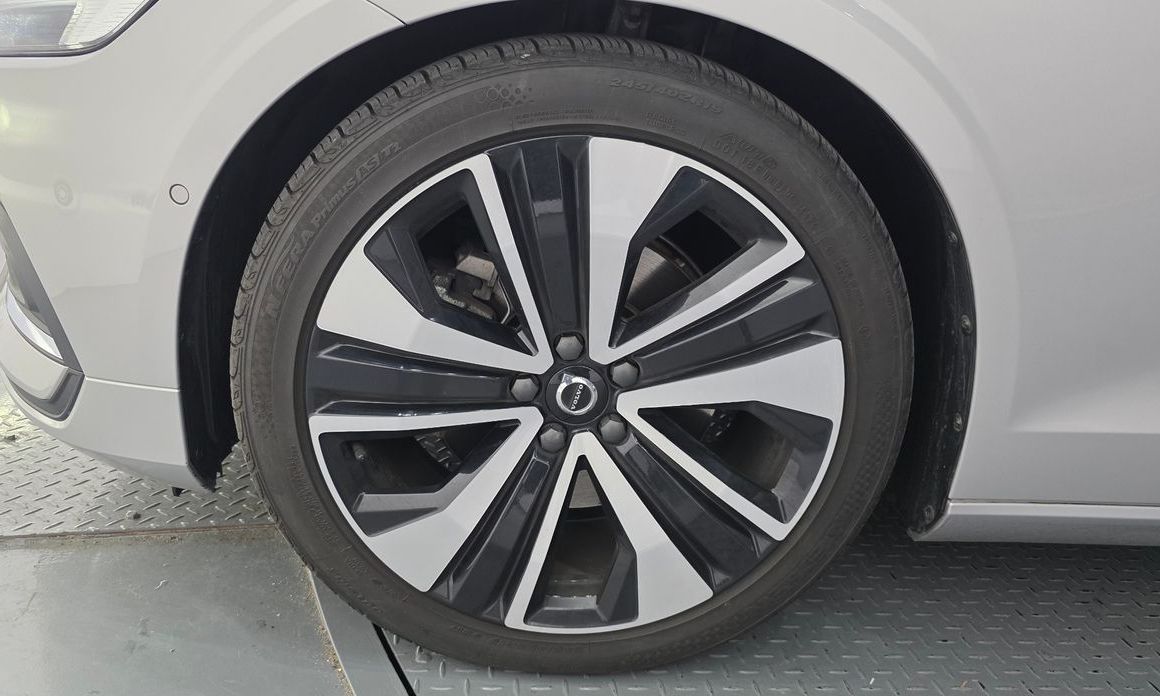 Volvo S60 B5 Ultimate Bright, 2023