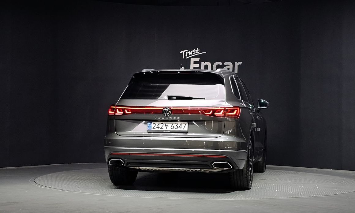 Volkswagen Touareg 3.0 TDI Prestige, 2024
