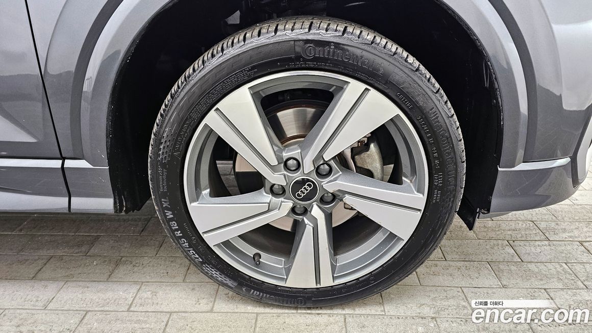 Audi Q2 35 TDI Premium, 2023