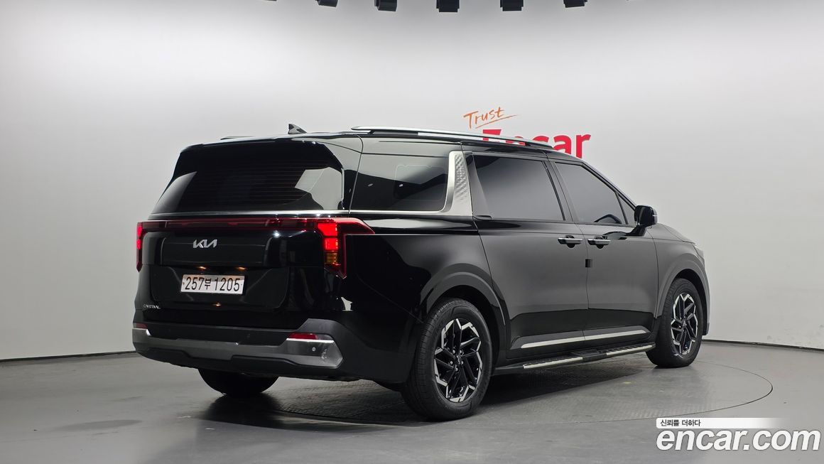 Kia Carnival 9-Seater Noblesse, 2025