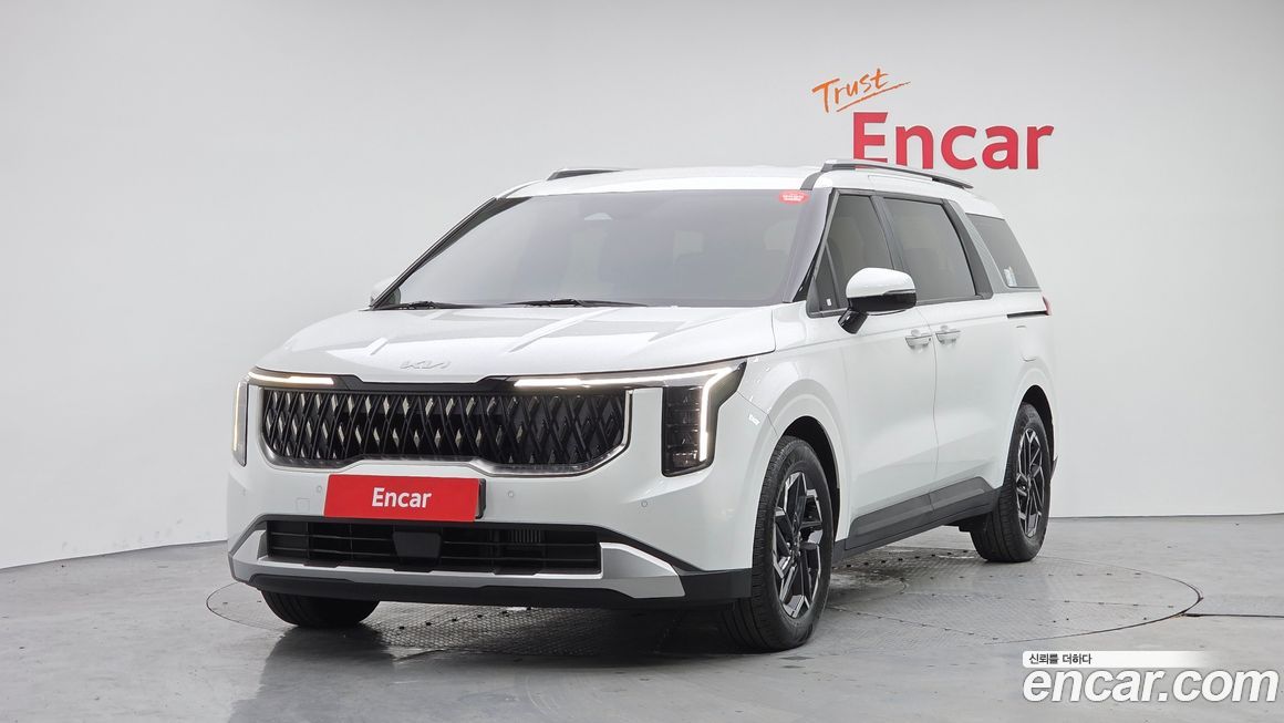 Kia Carnival 9-Seater Prestige, 2024