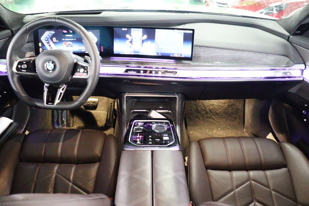 BMW 7-Series 740i sDrive M Sport, 2023