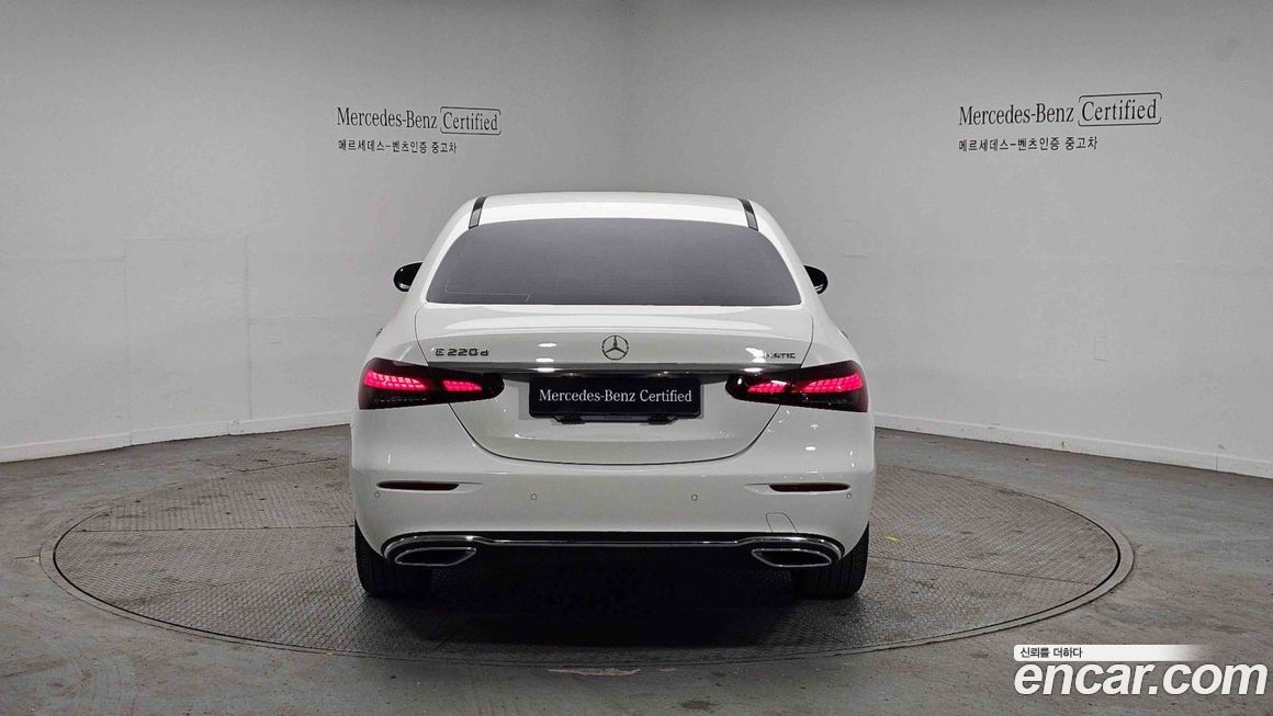 Mercedes-Benz E-Class E220d 4MATIC Exclusive, 2023