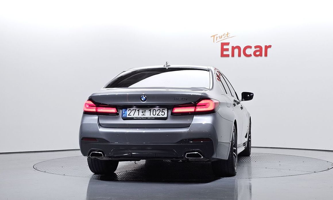 BMW 5-Series 520i M Sport, 2023