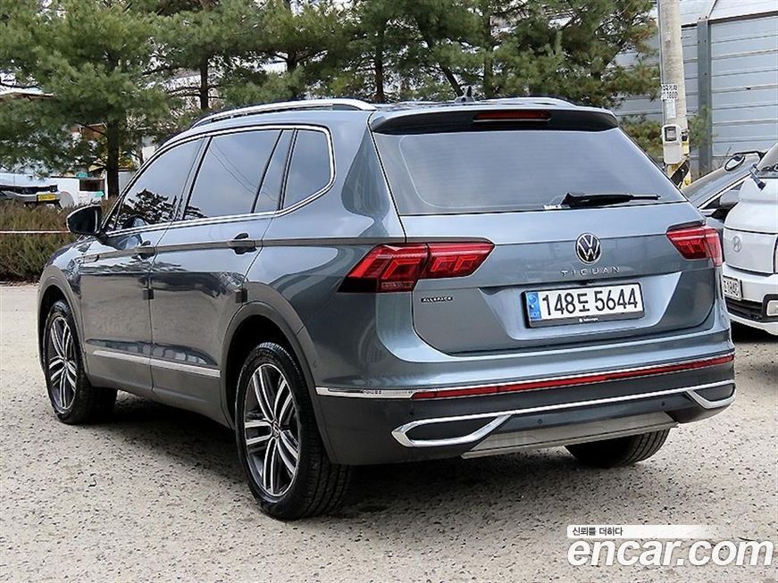 Volkswagen Tiguan 2.0 TSI Prestige, 2023