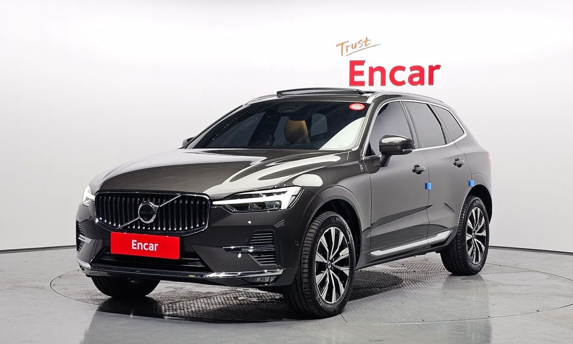 Volvo XC60 B5 Ultimate Bright, 2024