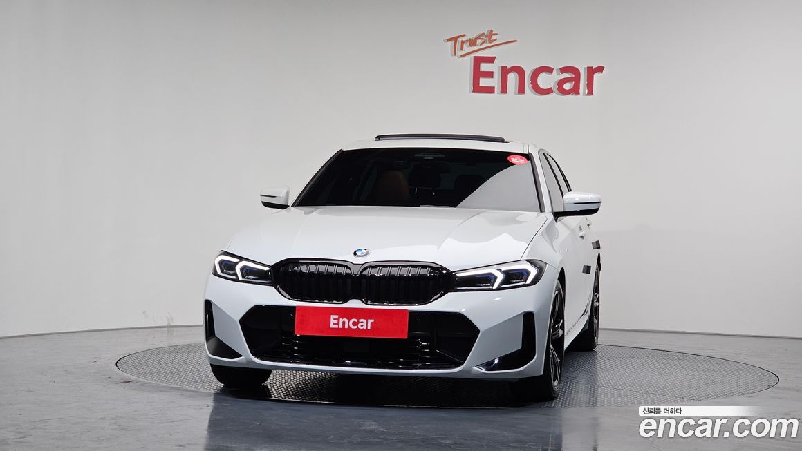 BMW 3-Series 320i M Sport, 2025