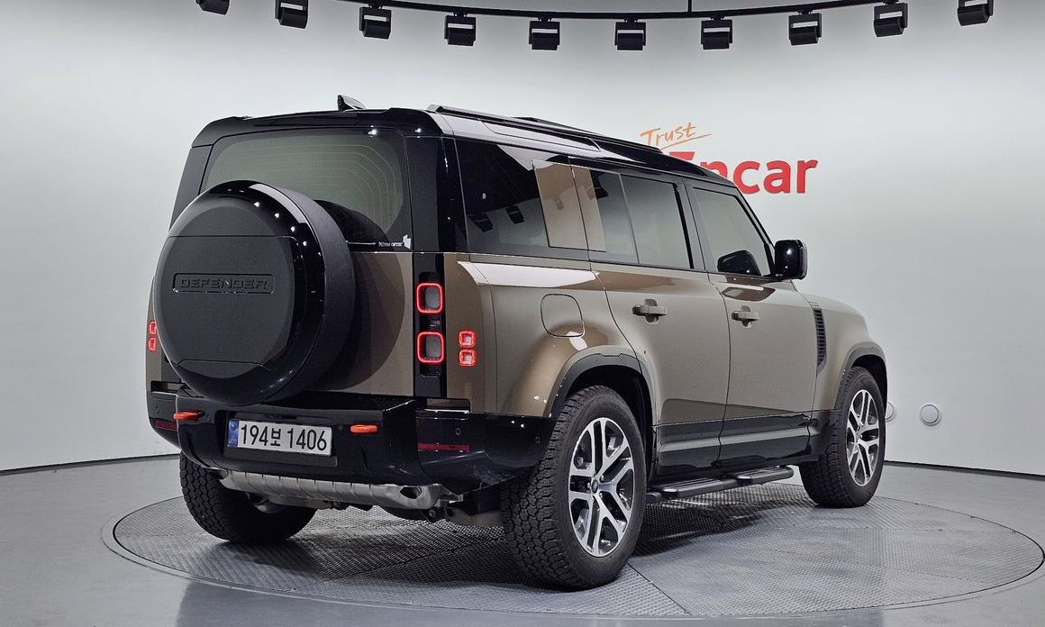 Land Rover Defender 110 P400 X, 2025
