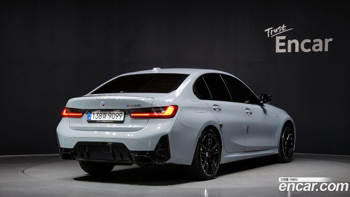 BMW 3-Series M340i Pro, 2025