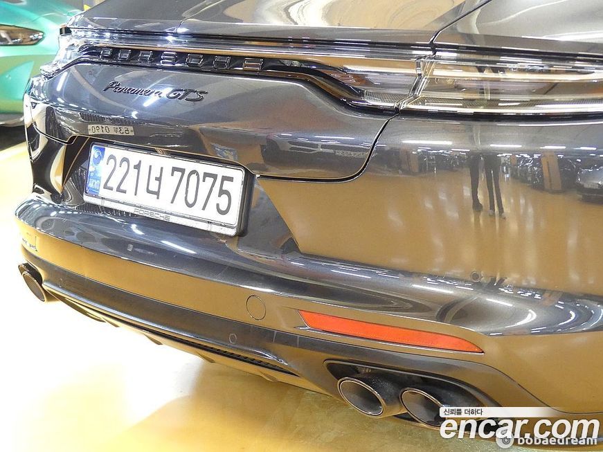 Porsche Panamera 4.0 GTS, 2023