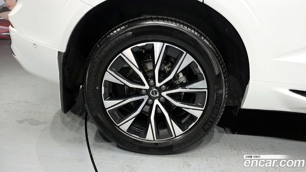 Volvo XC60 B5 Ultra Bright, 2025