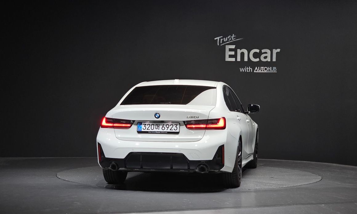 BMW 3-Series 320i M Sport, 2026