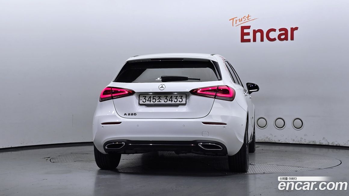 Mercedes-Benz A-Class A220 Hatchback, 2023