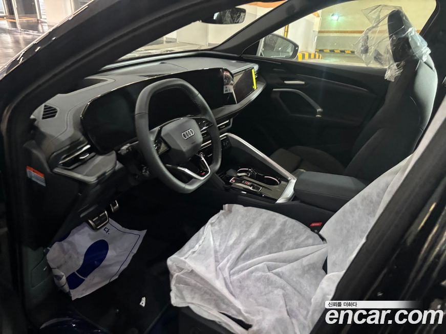Audi Q5 40 TDI Quattro S Line Black Edition, 2025