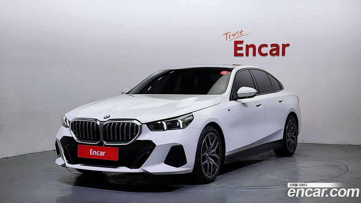 BMW 5-Series 520i M Sport, 2024