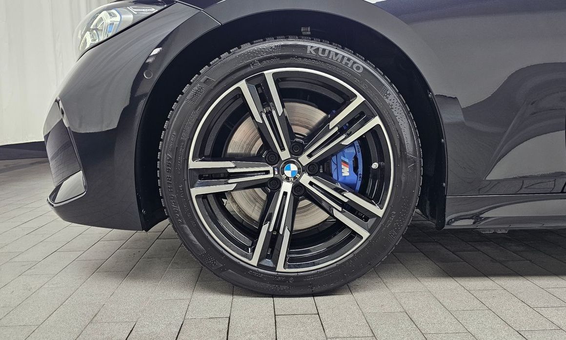 BMW 3-Series 320i M Sport, 2024