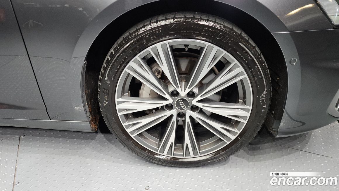 Audi A6 45 TFSI Quattro Premium, 2023