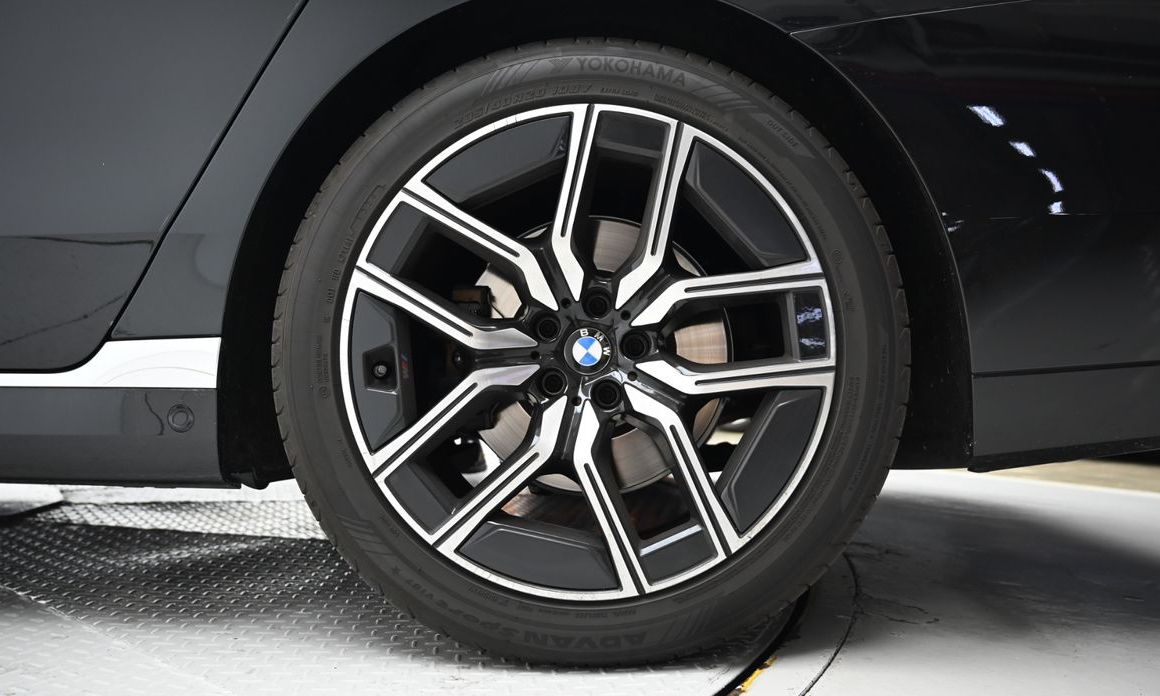 BMW 7-Series 740d xDrive M Sport, 2025