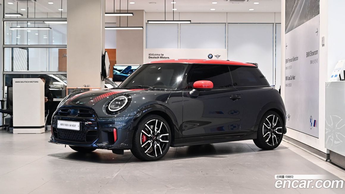 Mini Cooper JCW, 2025