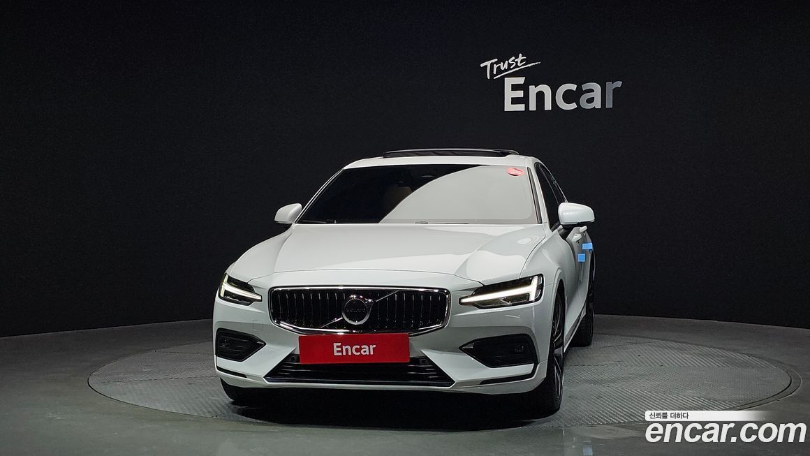 Volvo S60 B5 Ultimate Bright, 2024