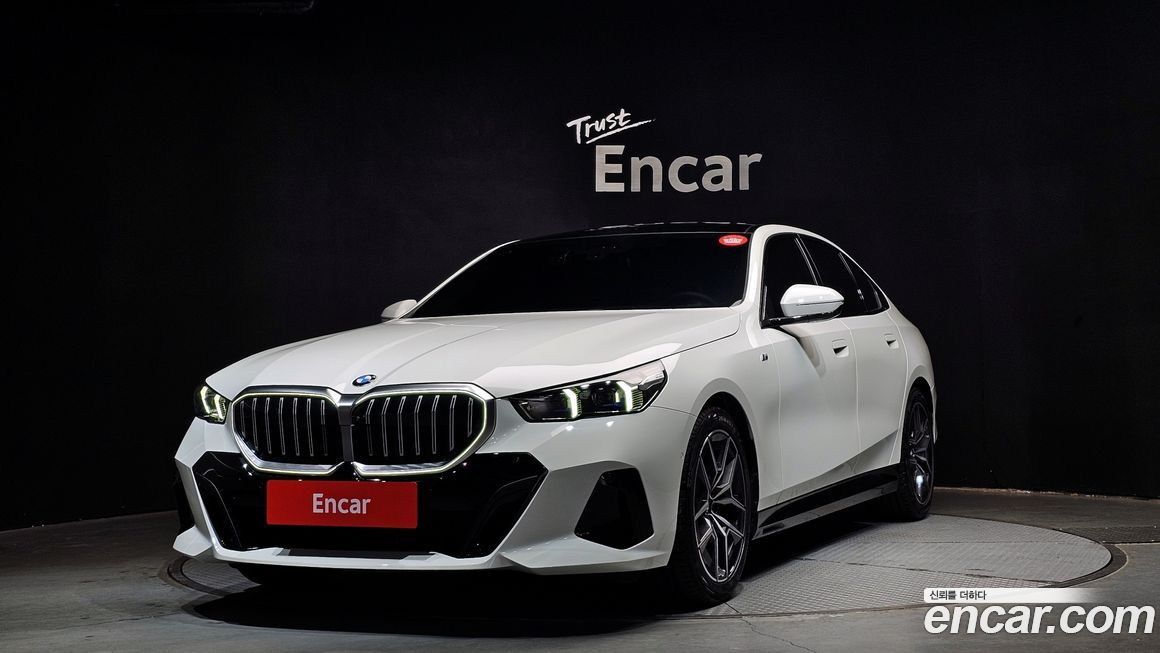 BMW 5-Series 520i M Sport, 2024