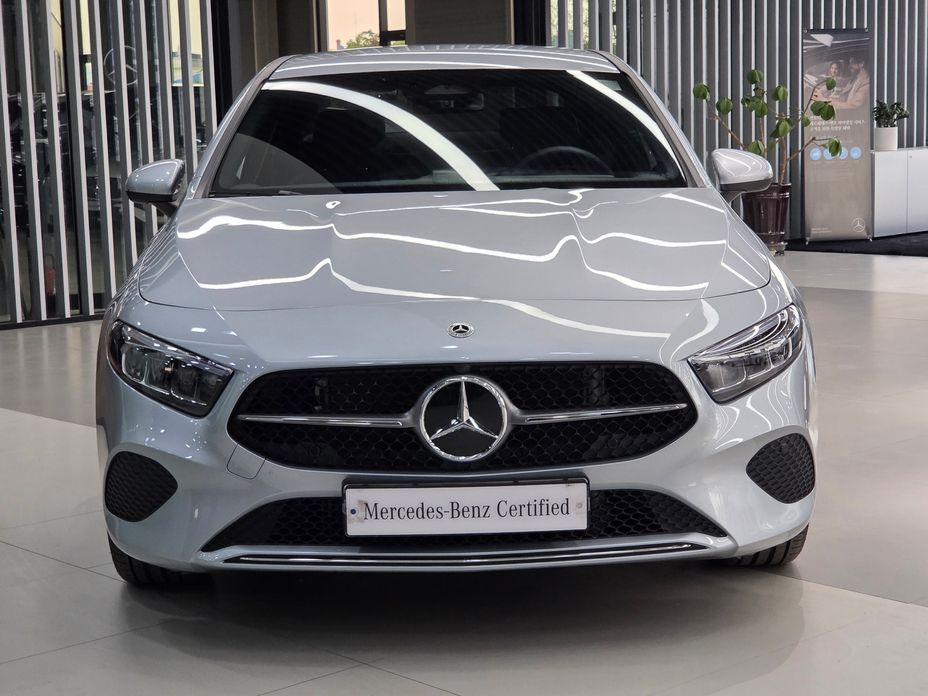 Mercedes-Benz A-Class A220 Sedan, 2025