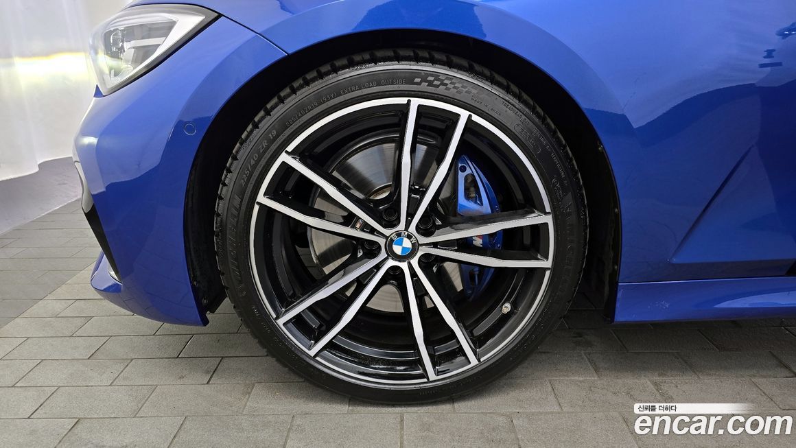BMW 3-Series 320d M Sport, 2022