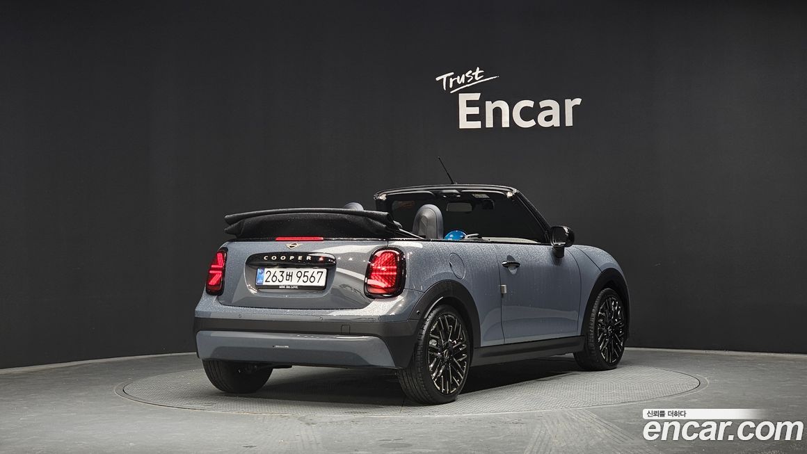 Mini Cooper Convertible Favoured, 2025
