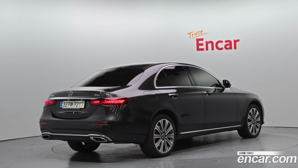 Mercedes-Benz E-Class E350 4MATIC Exclusive, 2023