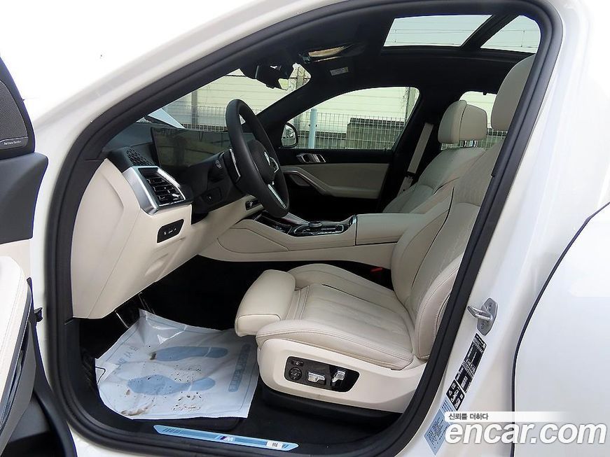 BMW X6 xDrive40i M Sport, 2025