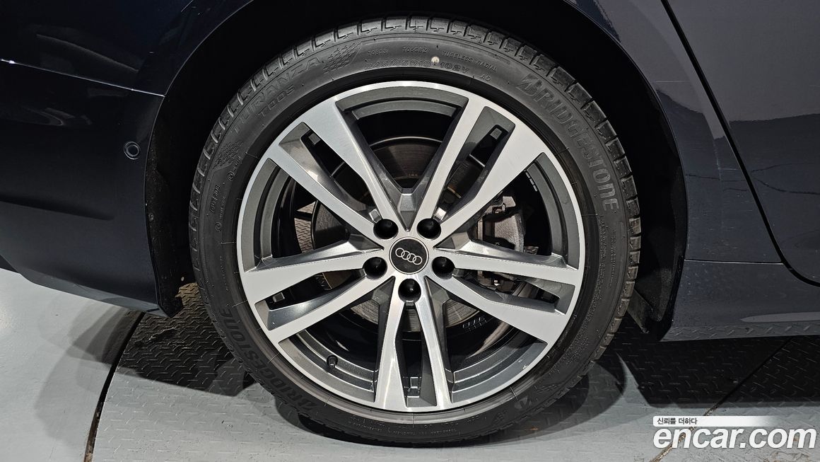 Audi A6 45 TFSI Quattro Premium, 2023