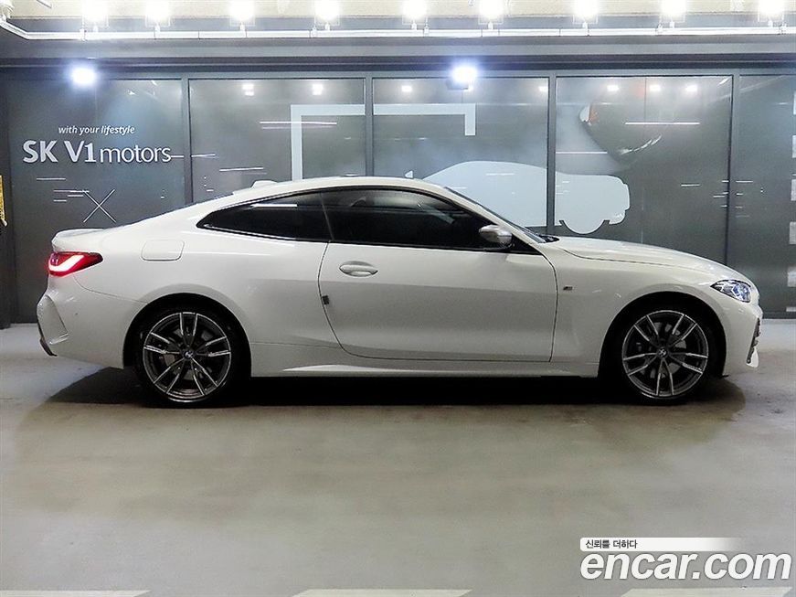 BMW 4-Series M440i xDrive Online Exclusive Coupe, 2024