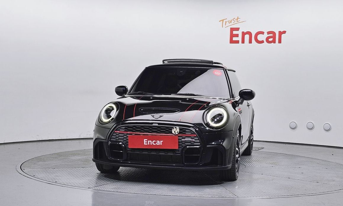 Mini Cooper JCW, 2024