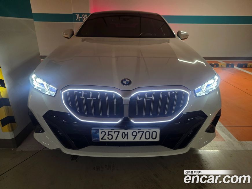 BMW 5-Series 530i xDrive M Sport, 2024