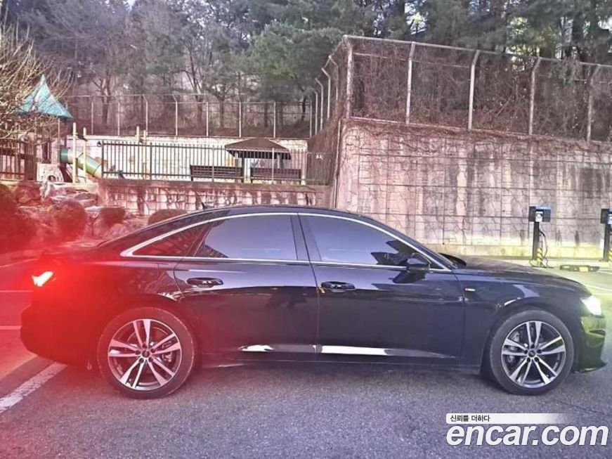 Audi A6 45 TFSI Premium, 2023