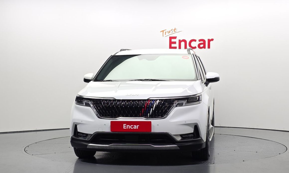 Kia Carnival 7-Seater Signature, 2023