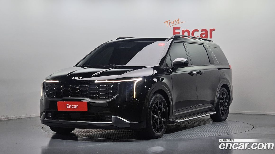 Kia Carnival 7-Seater Gravity, 2024