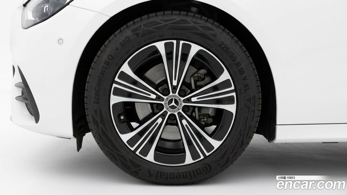 Mercedes-Benz E-Class E200 Avantgarde, 2025