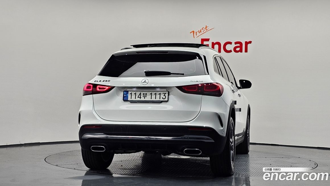 Mercedes-Benz GLA-Class GLA250 4MATIC, 2023