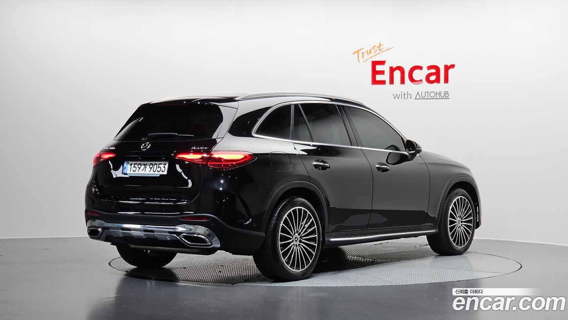Mercedes-Benz GLC-Class GLC300 4MATIC AMG Line, 2023