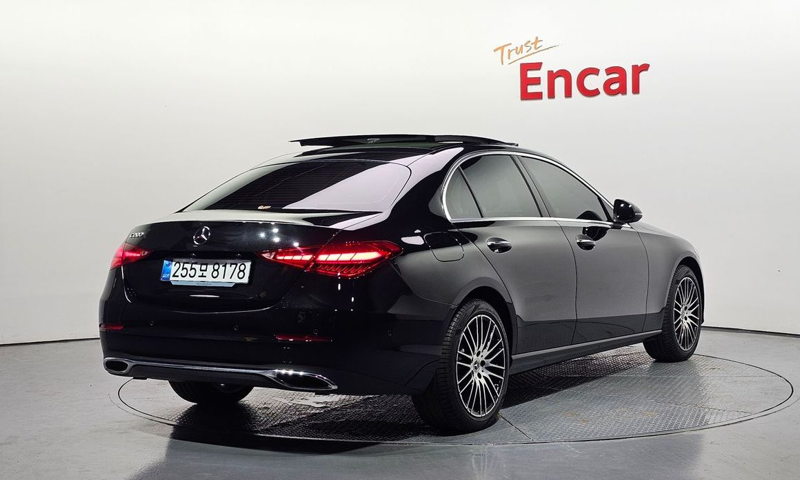 Mercedes-Benz C-Class C200 Avantgarde, 2025