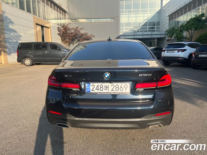 BMW 5-Series 530i M Sport Package, 2023